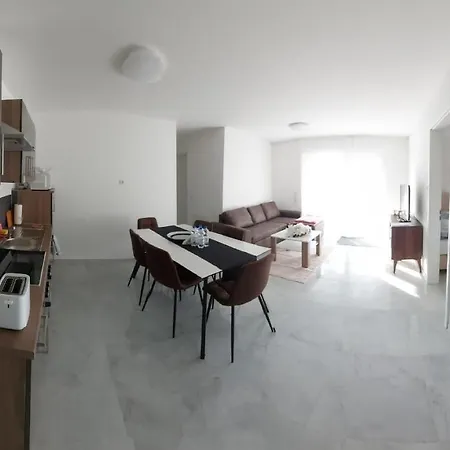 Ferienwohnung Ela Apartment
